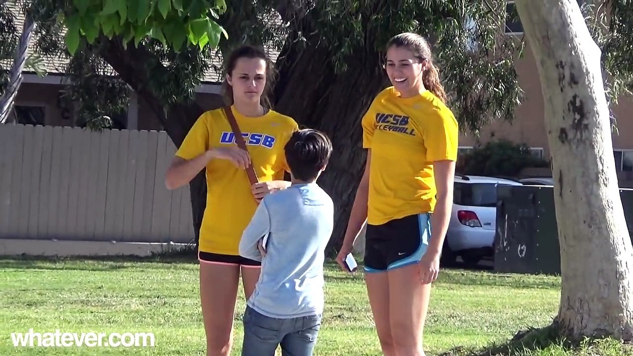 La doar 11 ani AGAȚĂ mai bine decât mulți bărbați. STAI să vezi ce le-a ZIS acestor fete… NU CRED! – Viralo