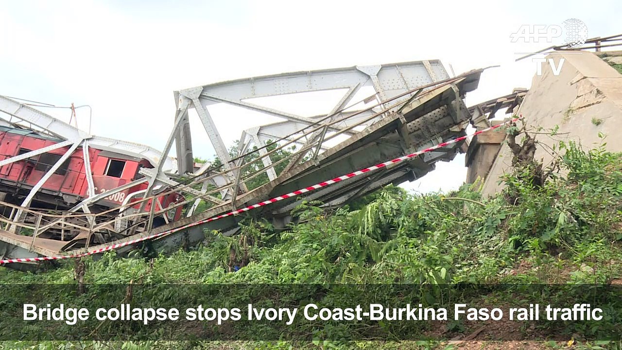 Bridge collapse with freight train in Ivory Coast