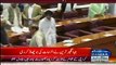 See how Nawaz Sharif walked out from assembly when Jahangir Tareen started speech in Parliament - Exclusive Video