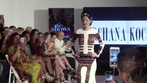 Modelo desfigurada por ácido inaugura Fashion Week en Nueva York