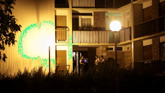 Três suspeitas detidas por carro com bujões de gás em Paris