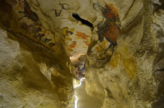 Visite en avant-première de Lascaux 4 pour Simon Coencas l'un des découvreurs-inventeurs de cette grotte