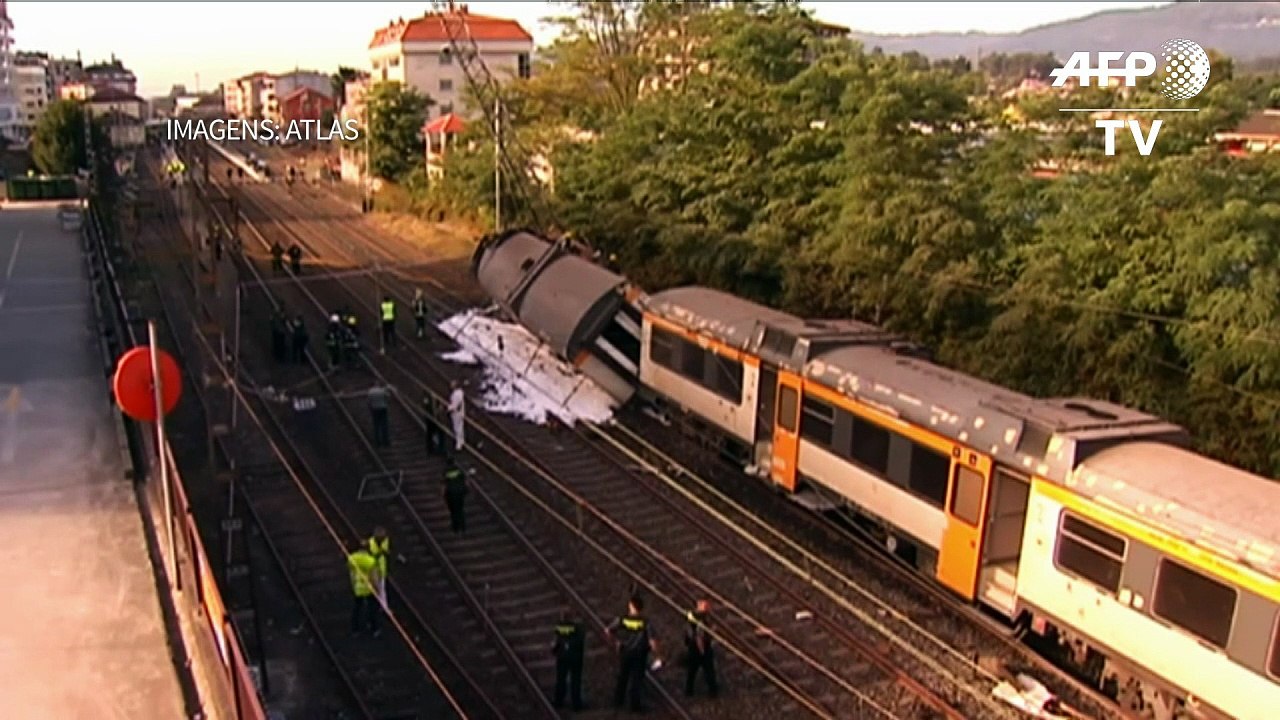 Descarrilamento de trem deixa quatro mortos na Espanha