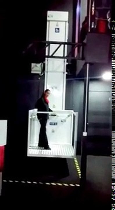 Elevador Plataforma acessibilidade montado no Brasil Game Show