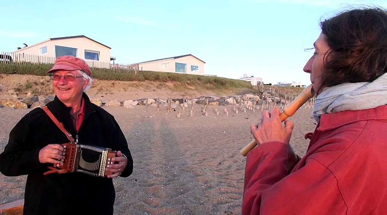 La Turballe . Catherine et Sylvain  font leur concert le 24 juillet 2016