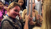 Lilian Tintori se subió al Metro de Caracas y así la recibieron los usuarios