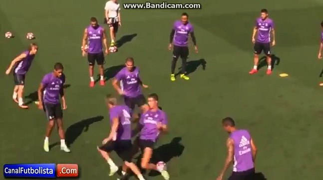 Fabio Coentrao Humilla A Cristiano Ronaldo Con Un Caño En El Entrenamiento 2016 HD