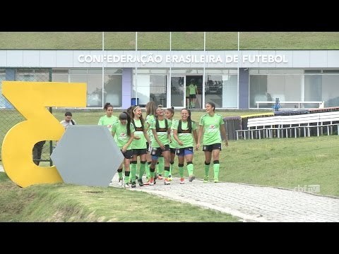 Seleção Brasileira Feminina Sub-17 se inspira em craques que já estiveram na Granja Comary