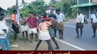 Funny drunken in Kerala fighting at Road