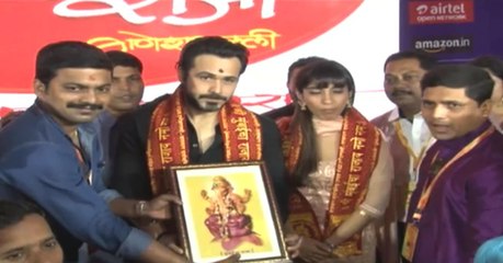 Fan Frenzy | Emraan Hashmi Visits Mumbai Cha Raja | Ganpati Darshan