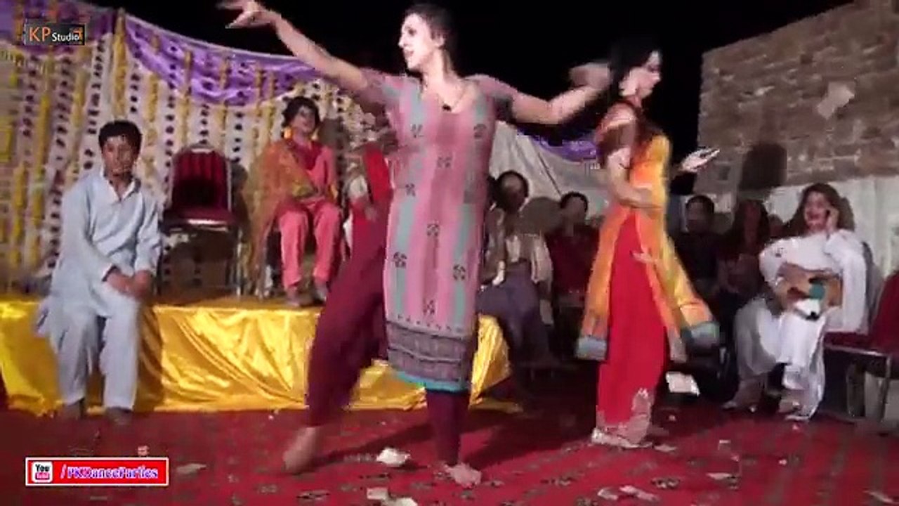 LAK PATLA MERA - LAILA DESI PUNJABI WEDDING MUJRA