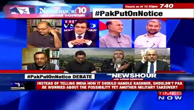 Pakistani Analyst Badly Bashed Indian Media, When They Talk Against Raheel Sharif
