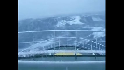 100 Foot Wave Hits Ship