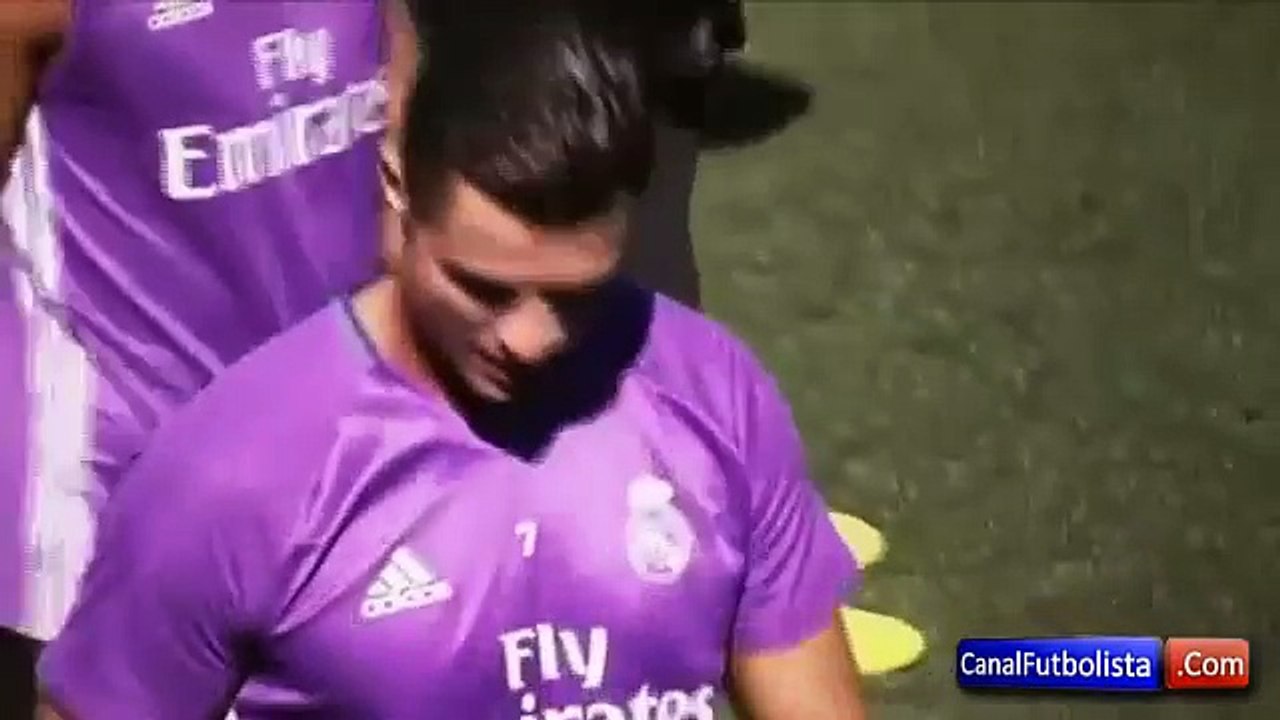 Fabio Coentrao nutmegs Cristiano Ronaldo at Real Madrid training