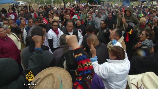 US suspends $3.7bn construction on Native American lands in North Dakota