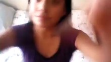 Vidéo choc ! Cette jeune femme prend un malin plaisir à brutaliser son chien. La réaction des internautes est légitime !