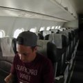 Ce couple voyage seul dans un avion de ligne en Thailande !