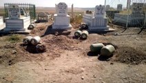 Ak Partili Mehdi Eker'in Aile Mezarlığında 640 Kilo Patlayıcı Bulundu