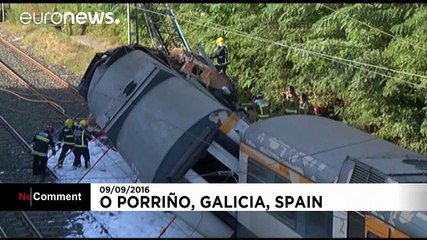Spain: Four dead after train derails
