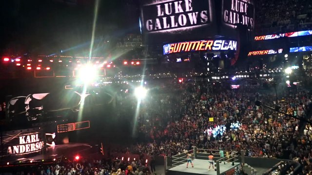 WWE Summerslam 2016 - The Club Luke Gallows & Karl Anderson - Live Barclays Center NYC HD