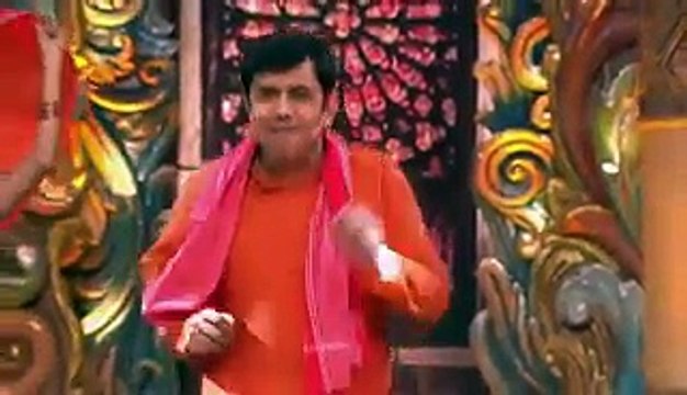 Naseem Vicky Badly Insulting And Making Fun Of Sohail Khan - Video Dailymotion