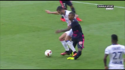 Maxime Gonalons With A Horror Tackle vs Malcom!