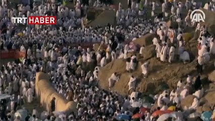 Türk hacı adayları Arafat'ta