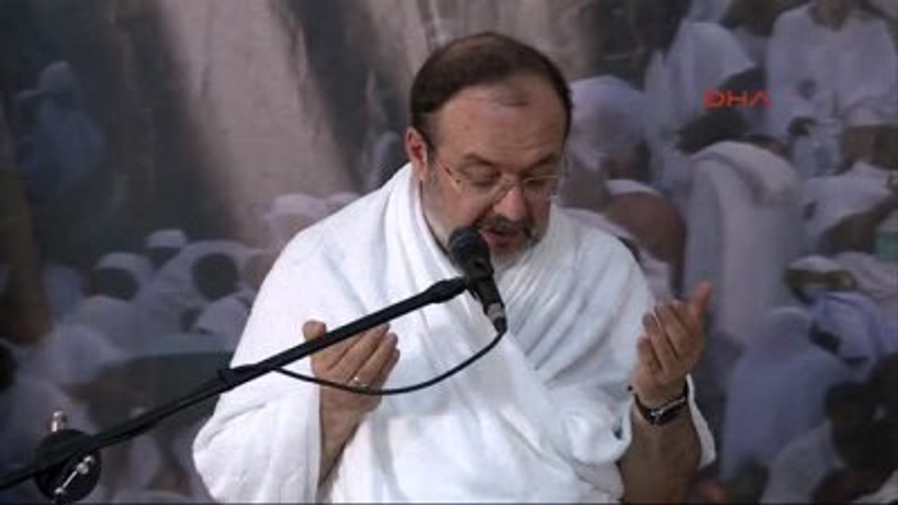 Diyanet İşleri Başkanı Mehmet Görmez, Arafat'ta Vakfe Duası Yaptı...