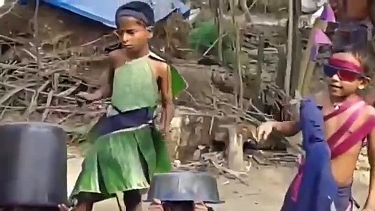 Botala Bhangibi Gori To Duare(HD Video songs) - odia Funny Video By Kidz