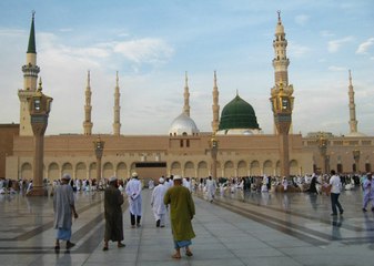 MUJH PE MAULA KA KARAM HAI BY FARHAN ALI QADRI