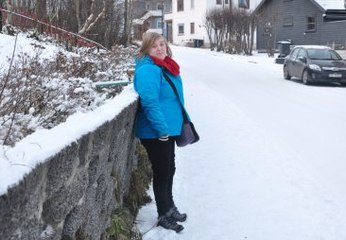 Charcot-Marie-Tooth Hastası Kadının Giderek Ayakları Küçülüyor