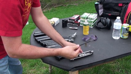 Beretta 92 FS Inox, en Español, Una Pistola Impresionante; Saludos a España