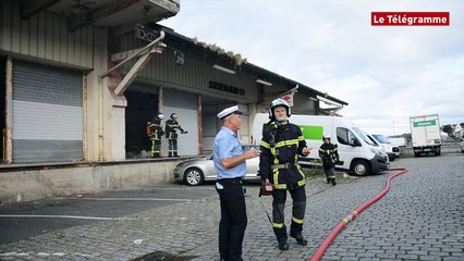Quimper. Incendie dans un entrepôt, la gare momentanément évacuée