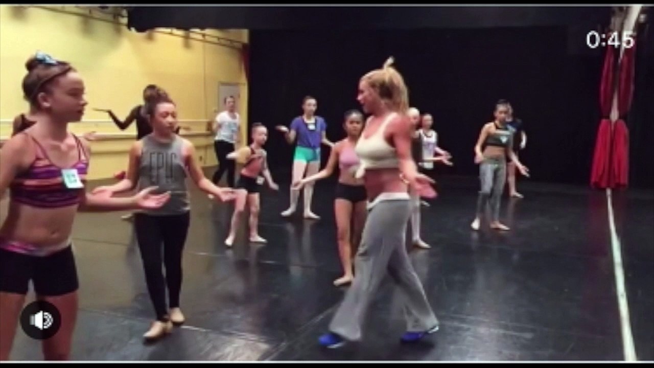 BRITNEY SPEARS TEACHING NEW CALLIGRAPHY DANCE...