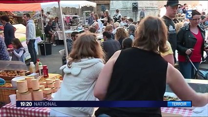 Dordogne : les marchés nocturnes séduisent les Anglais