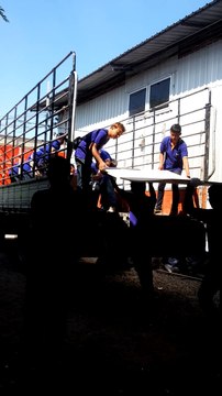 หจก.บลู มูฟ รับจ้างขนของ