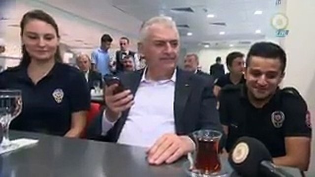 Başbakan Binali Yıldırım polis memuru için telefonda kız istedi