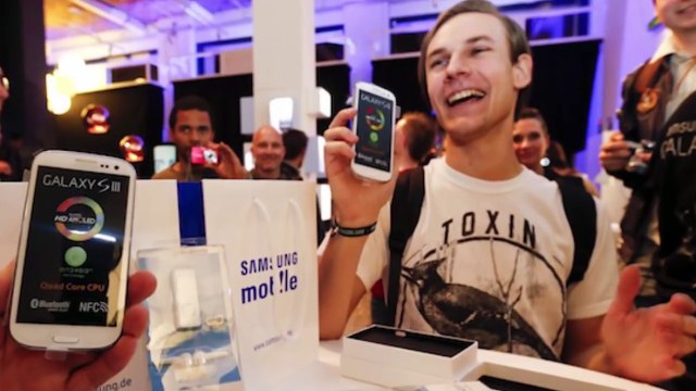 Samsung Recalls Millions Of Galaxy Note 7’s After Batteries Explode