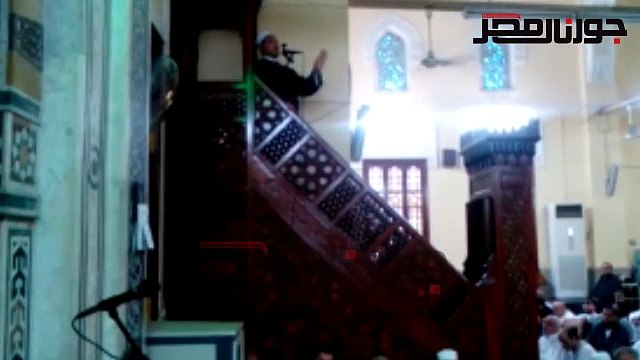 محافظ القليوبية يؤدي صلاة العيد من مسجد ناصر ببنها