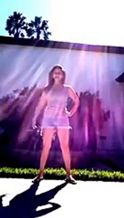 Sunny Leone accepts Ice Bucket Challenge