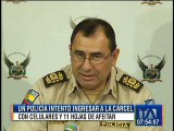 Policía detenido por intentar introducir objetos en cárcel de Guayaquil