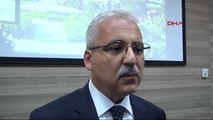 Manisa Valisi Mustafa Hakan Güvencer Manisa'da Yaşanan Depremlere İlişkin Açıklama Yaptı