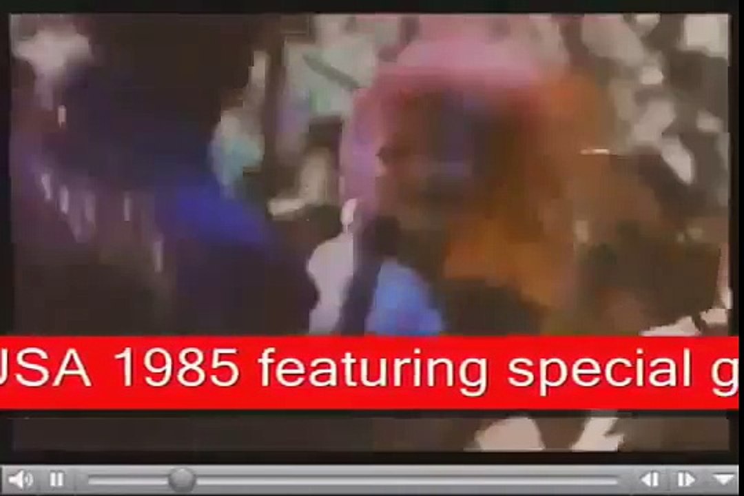 CYNDI LAUPER AND KOOL AND THE GANG - 'CELEBRATION' (1985)