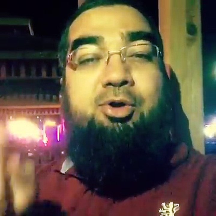 أرفع رأسك فأنت مسلم