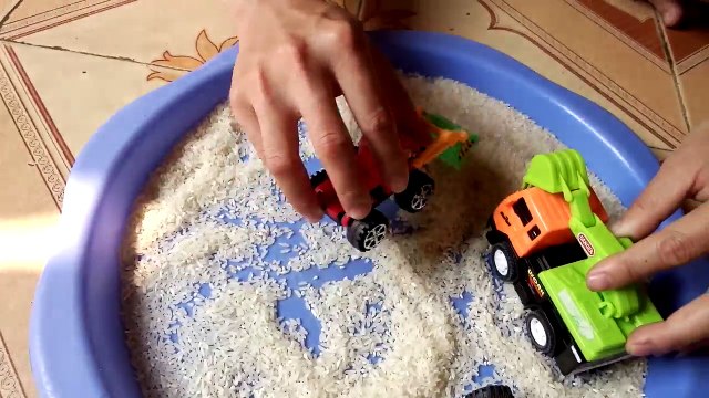 Excavator toys - cars scooped sand up - CHILDREN'S TOY CAR P1