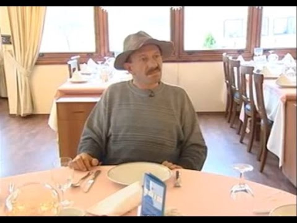 Çorba Sıcak Olsa Parmağın İçine Girer miydi?