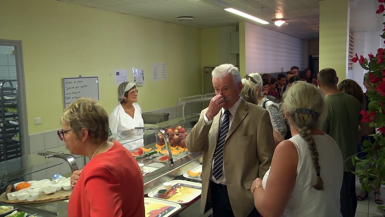 DICI TV: Jean-Marie Bernard, le Président du Département en visite au Collège François Mittérand de Veynes