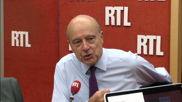 Attention, voter Front national, c'est le démantèlement de la politique agricole commune et de l'Europe ce qui serait dramatique pour nos paysans , prévient Alain Juppé