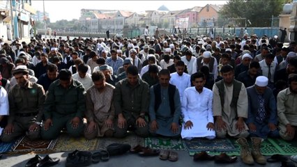 Les musulmans du monde entier célèbrent l'Aïd