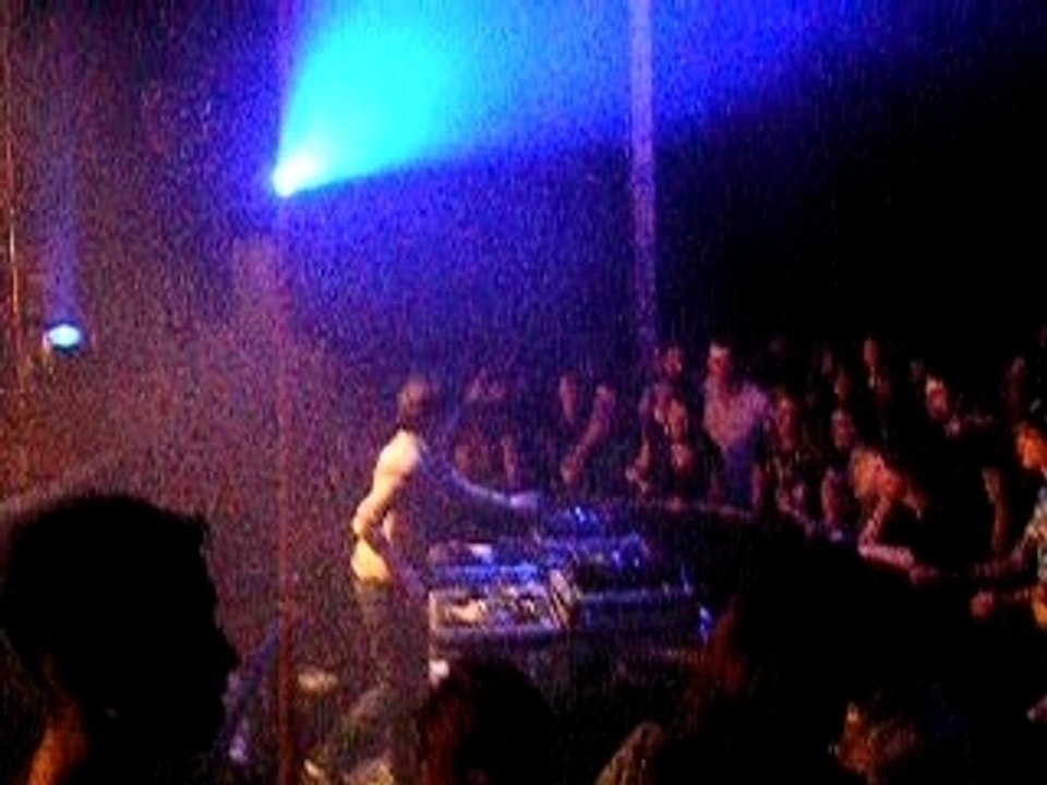 Chloé - DJ Set @ Elysée Montmartre 09/02/07